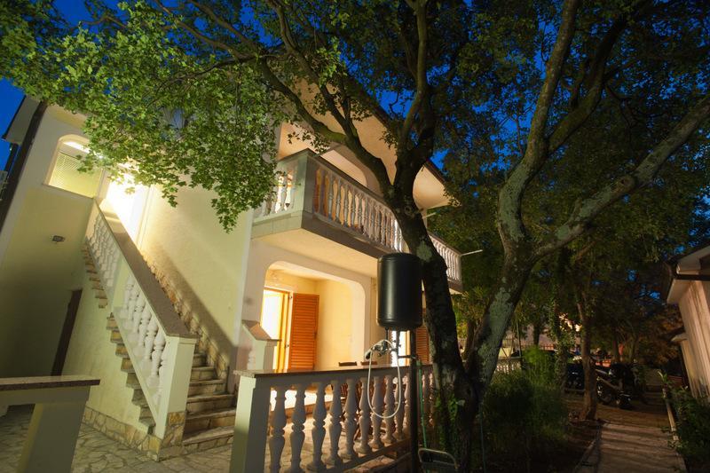 Apartments Marinko Povile Rom bilde